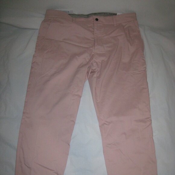 Nike Pink Chinos for Men - Picture 2 of 7